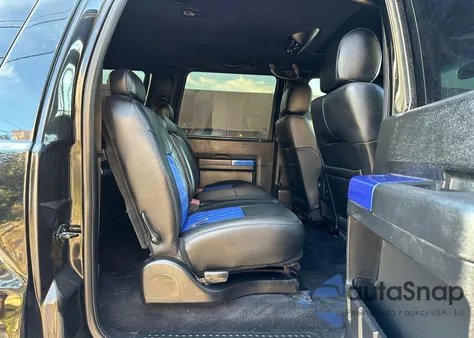 2004 Ford Excursion Eddie Bauer z USA, uszkodzony, nr VIN 1FMSU45P14EA06923